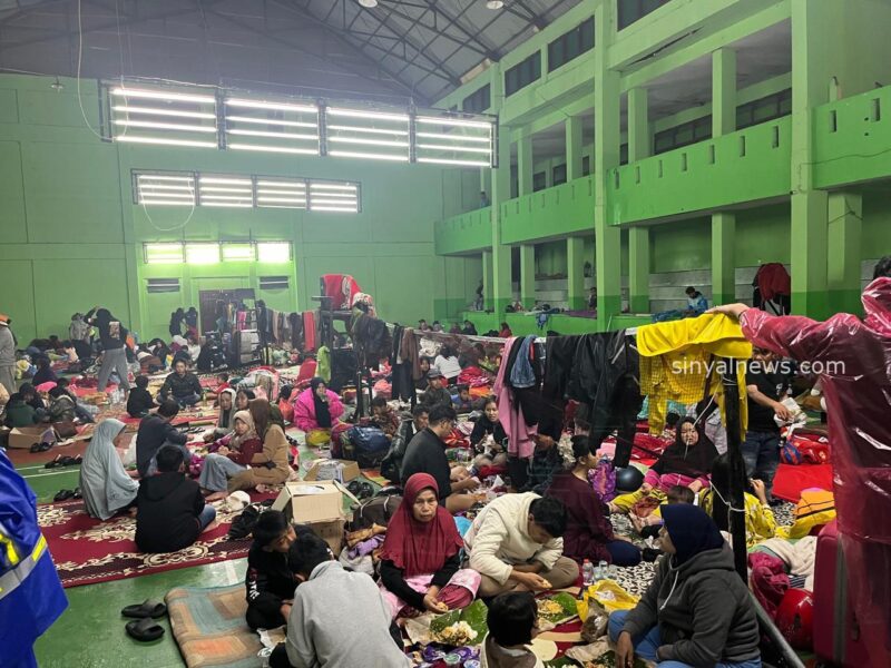 Warga kota padang panjang yang di ungsikan di GOR Bamcah Laweh